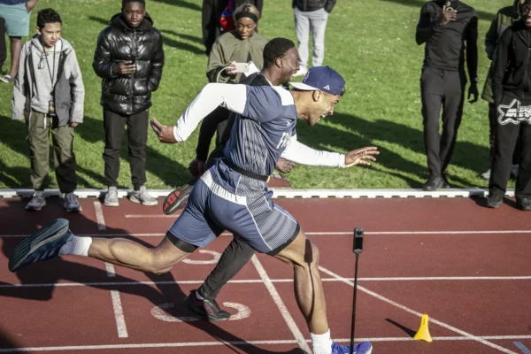 100 athlètes contre 1 sprinteuse